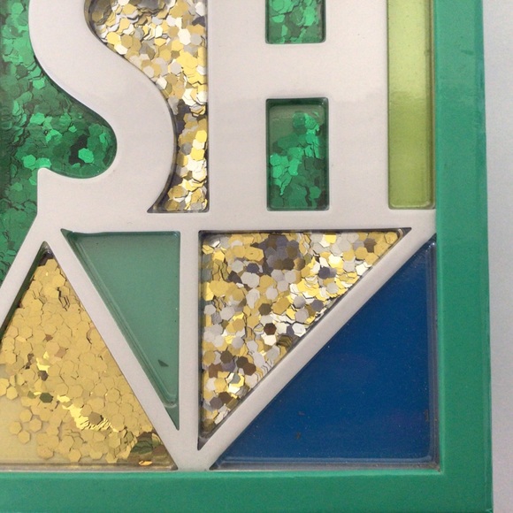 BATH AND BODY WORKS 3D GLITTER GIFT BOX WISH - Picture 7 of 14